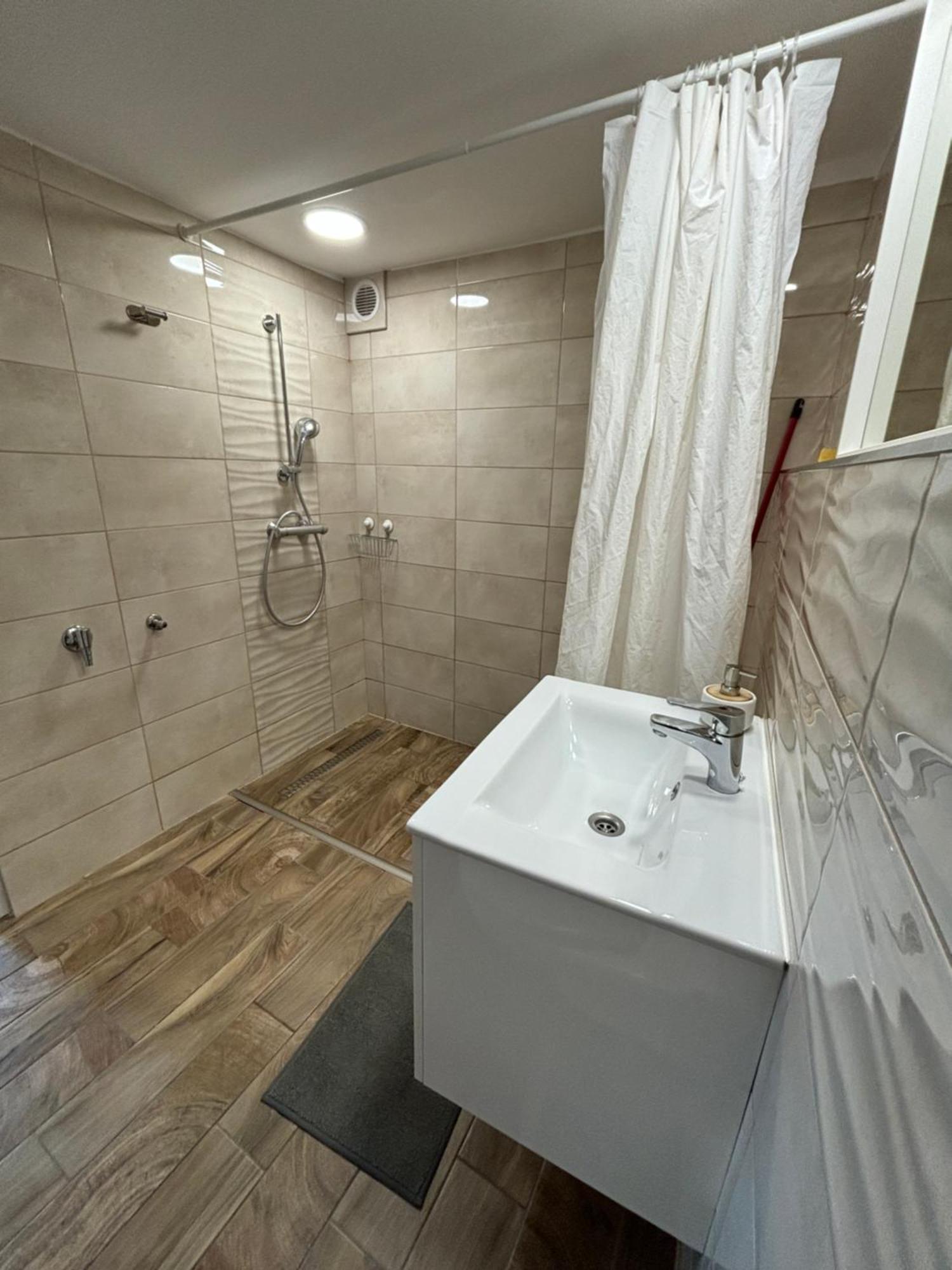 Benjamin Apartman Budapest Bagian luar foto